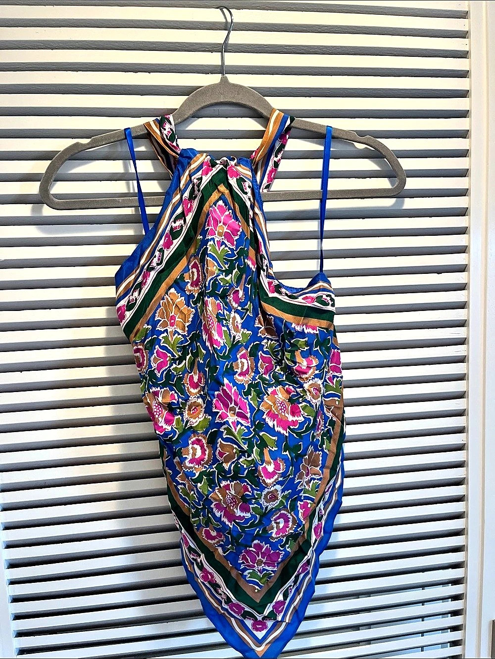 Veronica Beard Floral handkerchief top in Blue & Pink Size M/L Like New